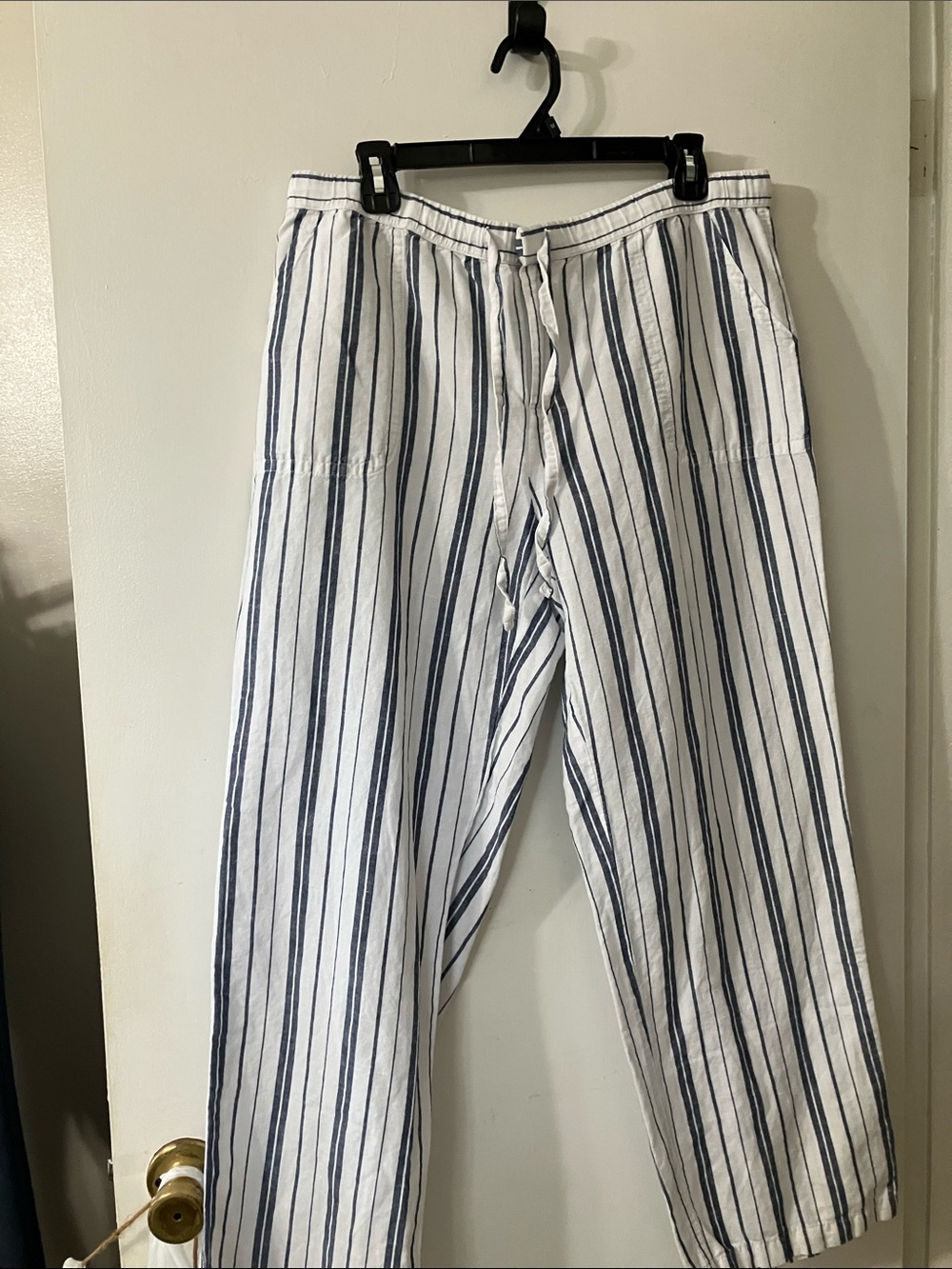 Liz Claiborne casual pants